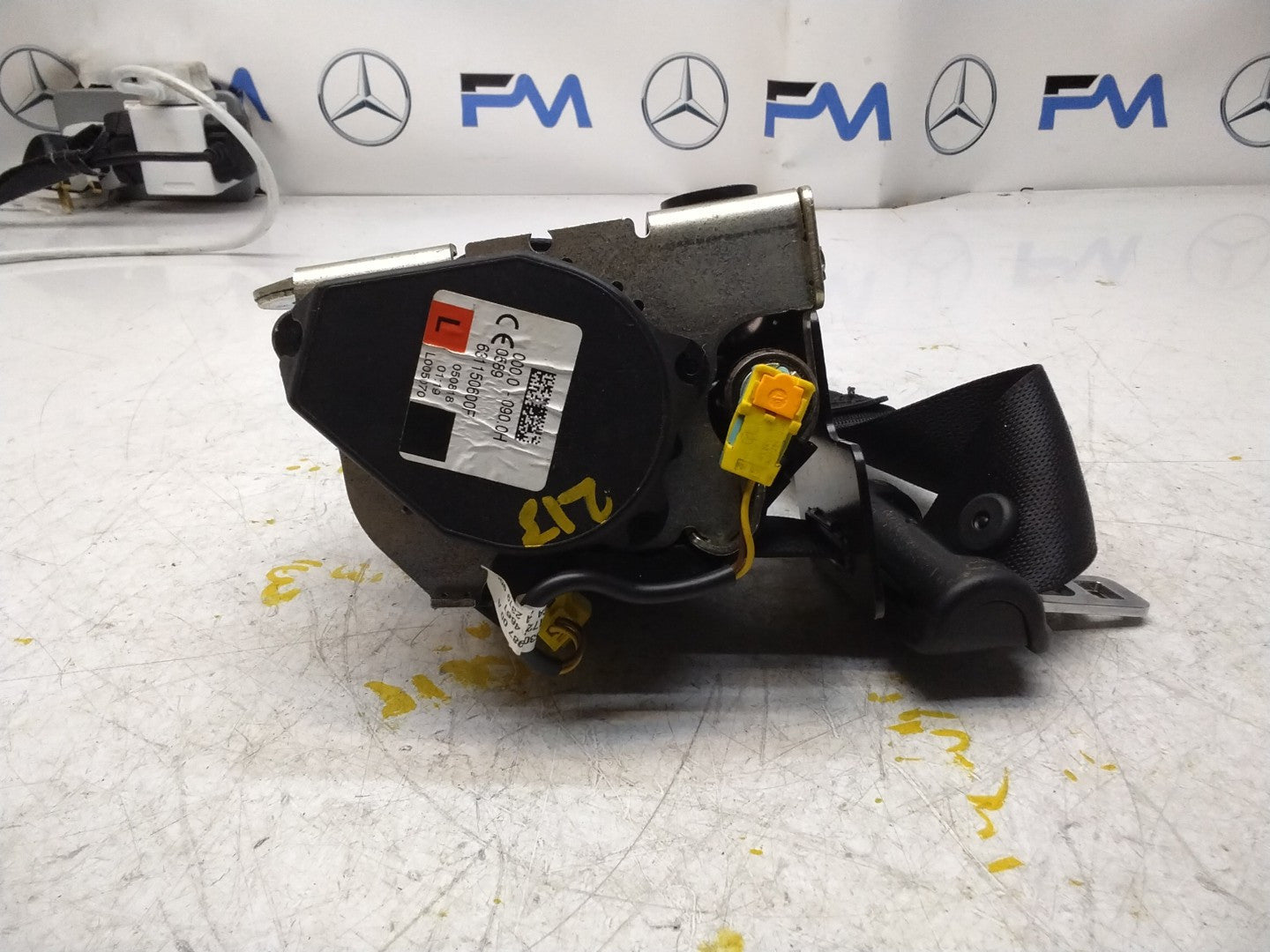 MERCEDES E-CLASS W213 LEFT PASSENGER SIDE REAR SEAT BELT A2138605301 FMS112 NSR