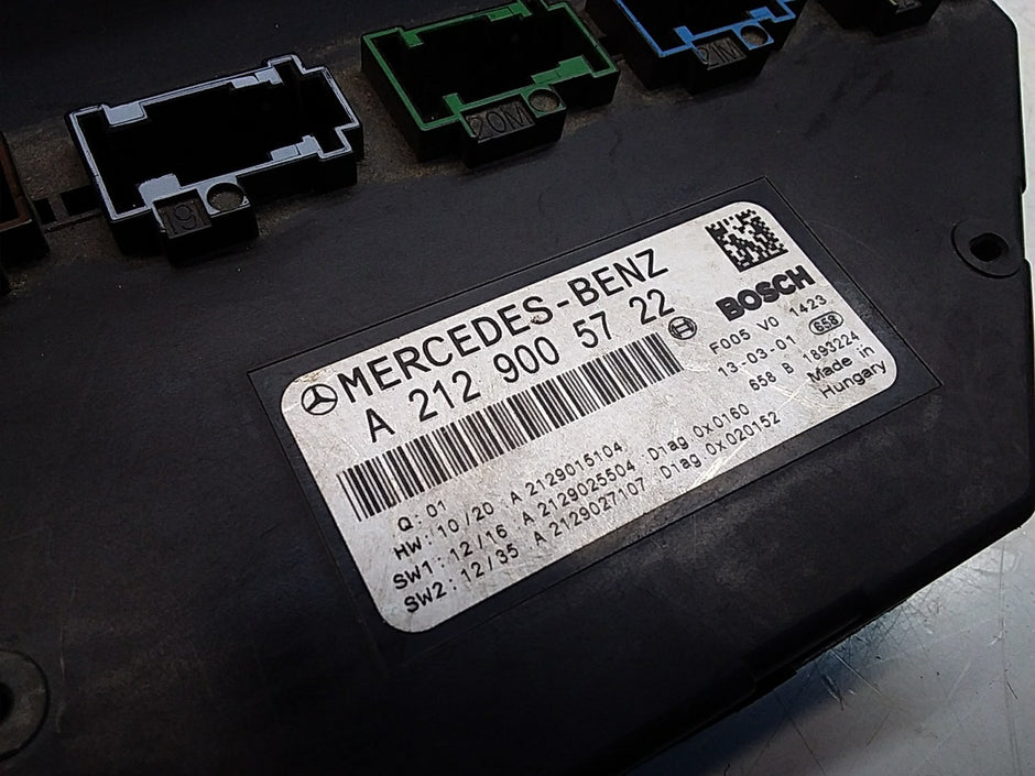 Mercedes E-CLASS W212 Fuse  Box RELAY A2129005722 FMF93