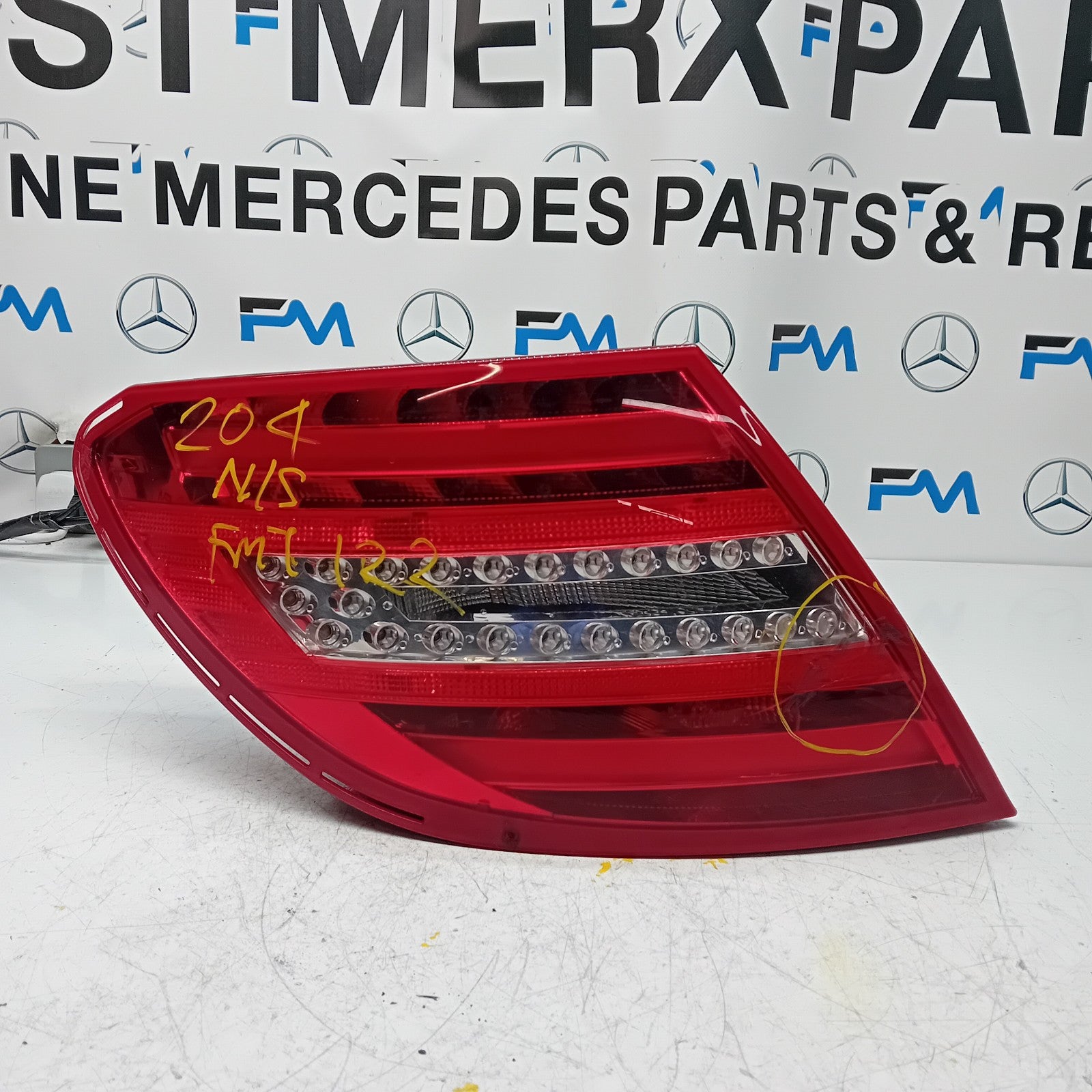 MERCEDES C-CLASS W204 PASSENGER SIDE NS REAR TAIL LIGHT A2048205464 2012 FMT122