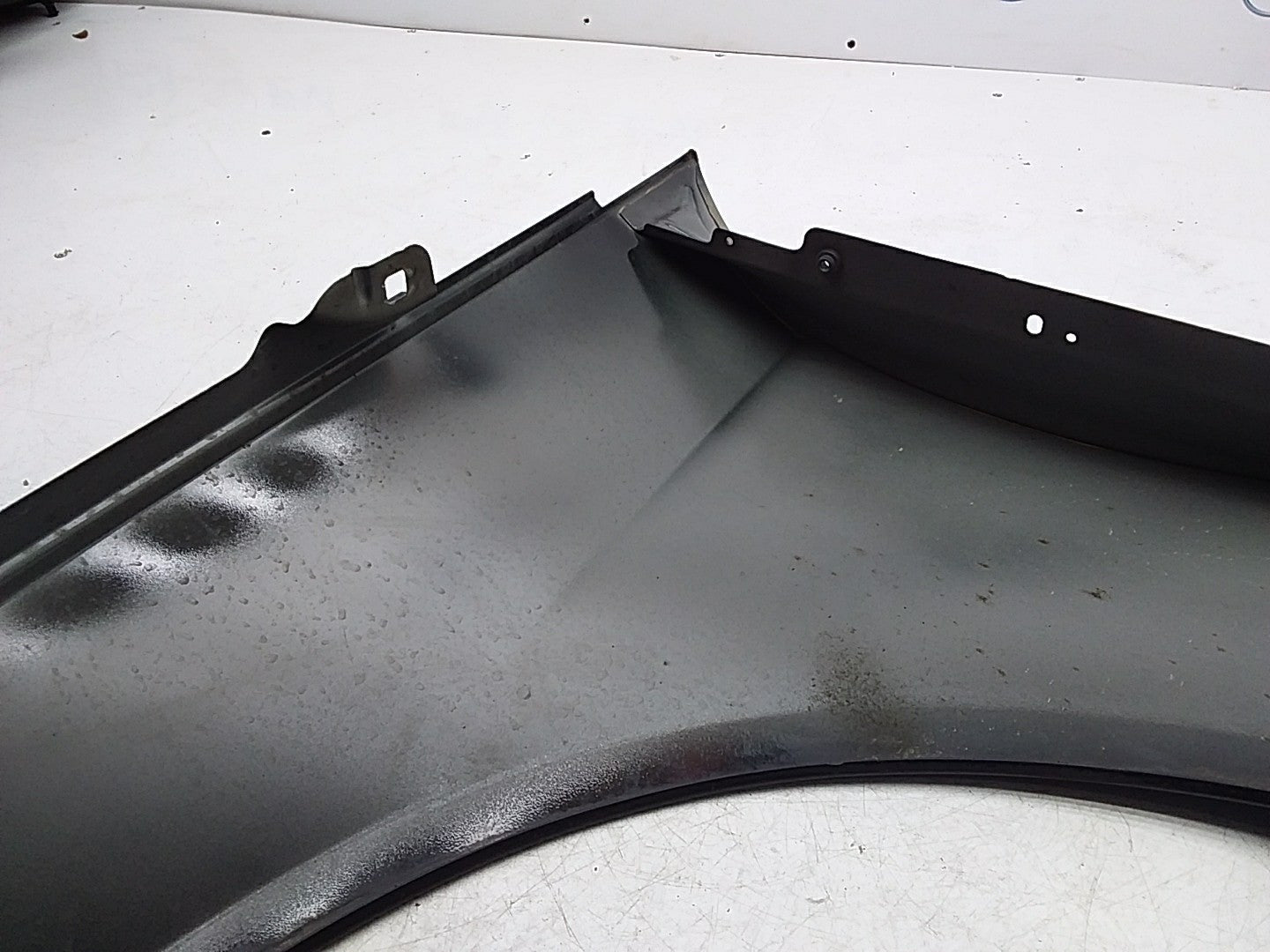 MERCEDES  E-CLASS W212 OS RIGHT DRIVER SIDE WINGS FMW22 A2128800224 