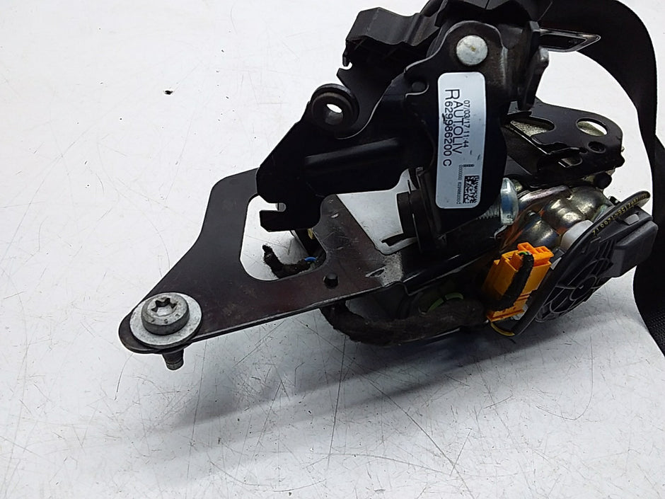 MERCEDES E-CLASS W238 SEAT BELT FRONT RIGHT DRIVER SIDE A2388602900 FMS254 OSF