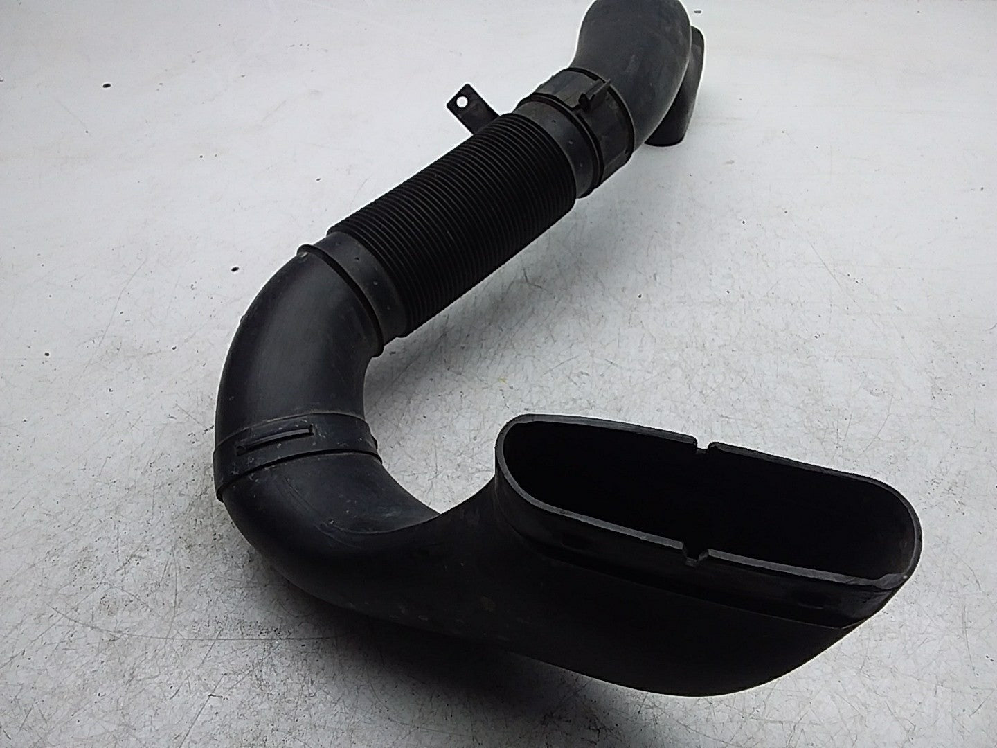 MERCEDES-BENZ C-CLASS A203 AIR INTAKE TUBE A6460900082 FMI07