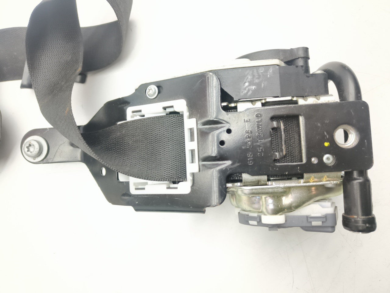 MERCEDES E CLASS W212  SEAT BELT FRONT LEFT PASSENGER SIDE A2128609185 FMS18 NSF