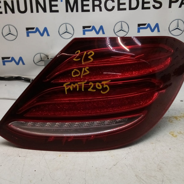MERCEDES E-CLASS W213 DRIVER OS REAR TAIL LIGHT 2017 A2139068000 FMT205
