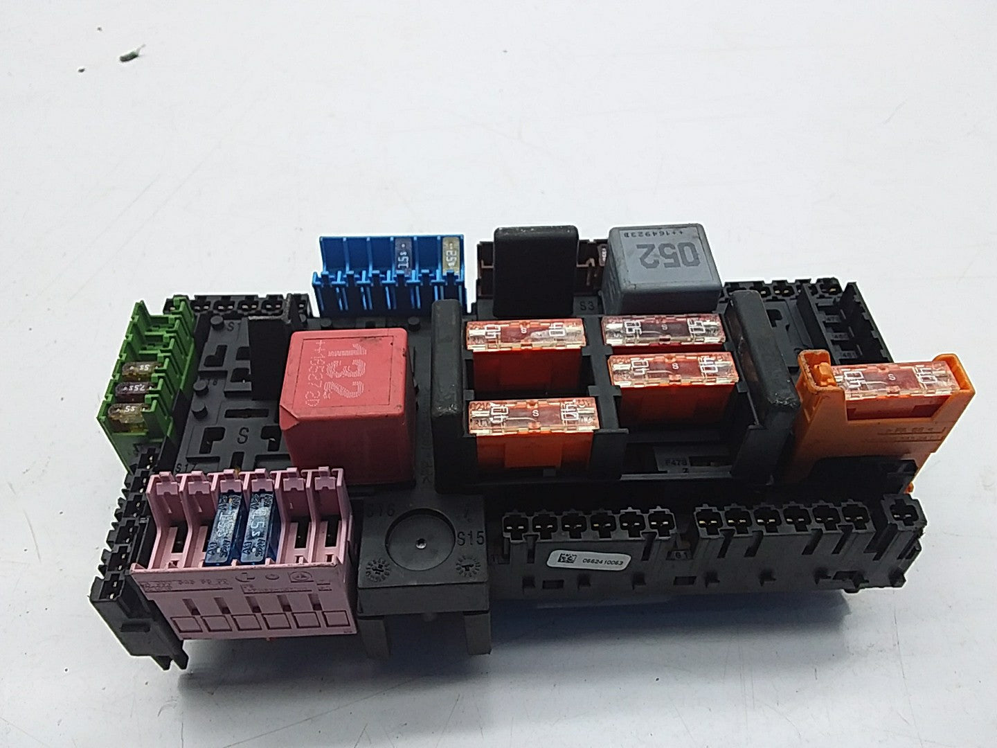 MERCEDES E-CLASS W213 2016 ONWARDS FUSE RELAY BOX A2139068801  FMF59