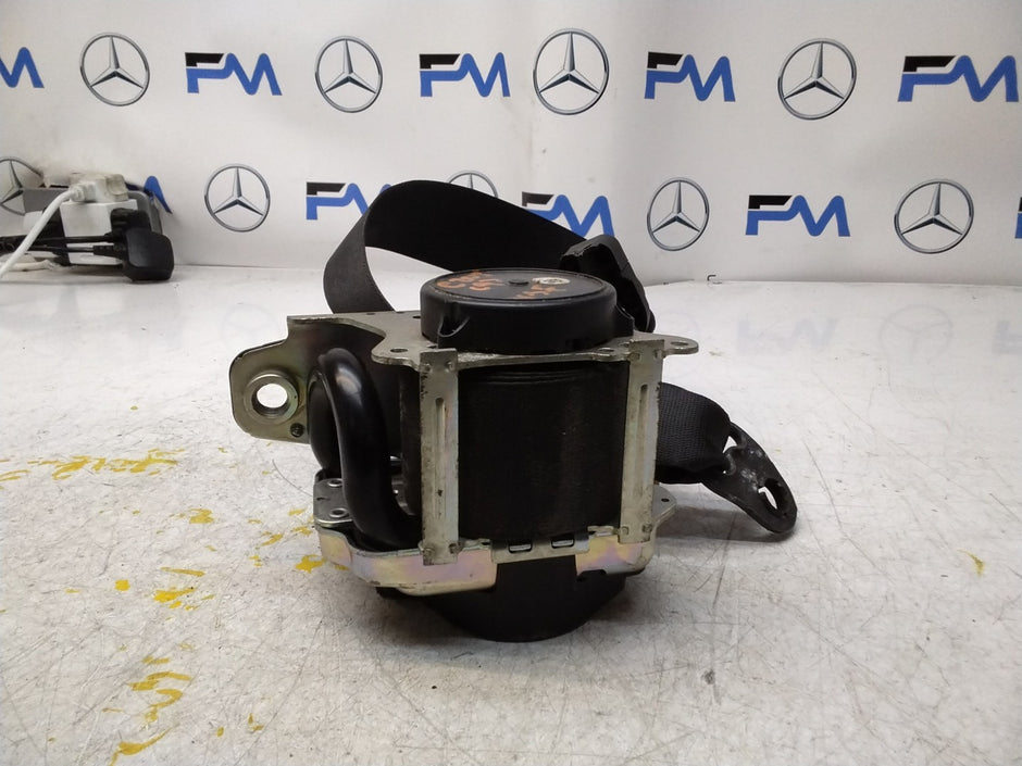 MERCEDES-BENZ W205 C CLASS FRONT LEFT PASSENGER SEATBELT A2058605185 FMS342 NSF