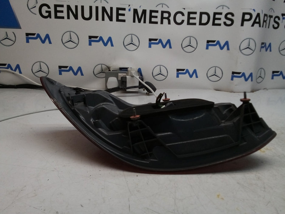 MERCEDES E-CLASS W213 DRIVER OS REAR TAIL LIGHT 2017 A2139068000 FMT205