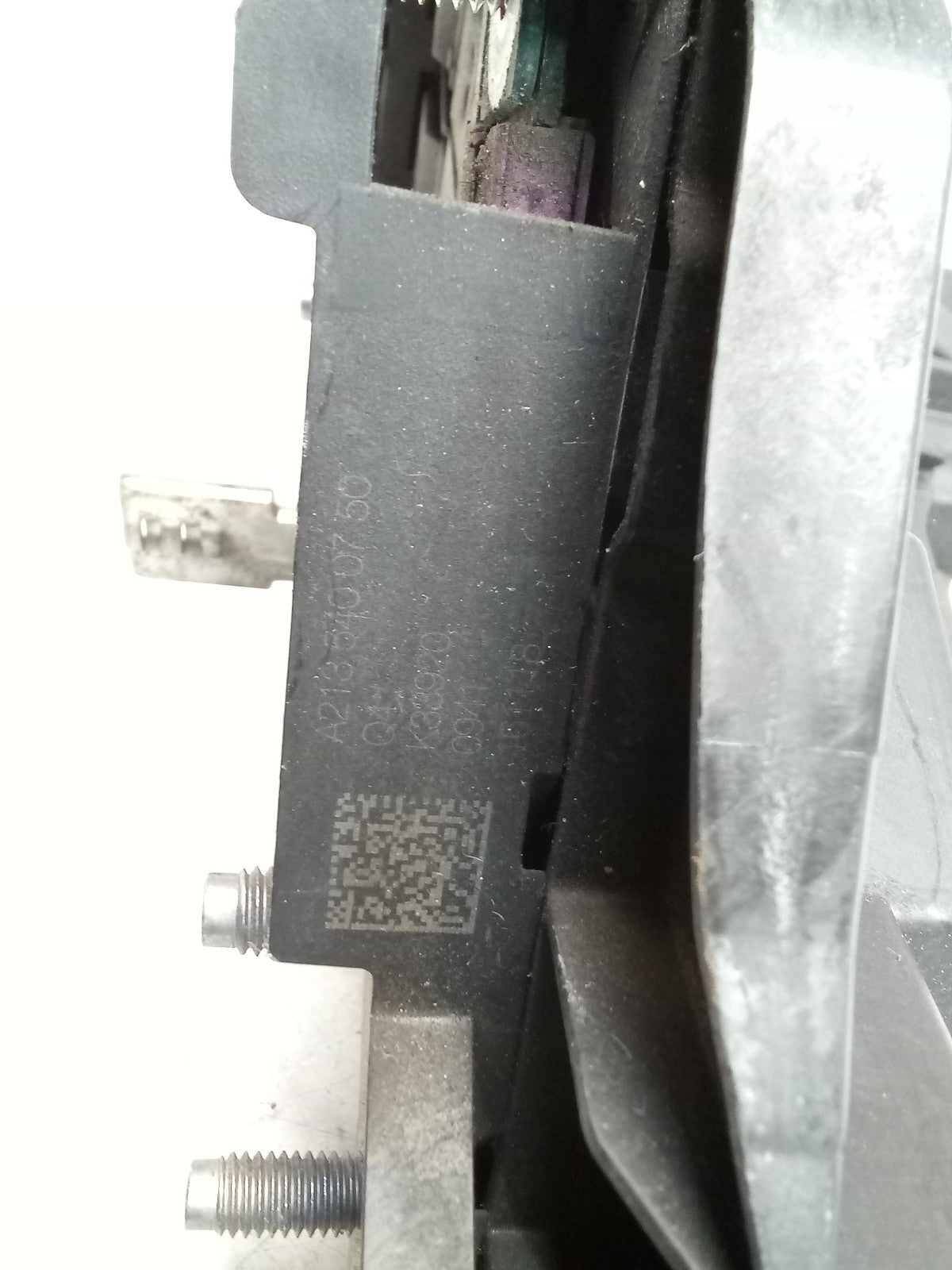 Mercedes E-CLASS W213 Fuse Relay Junction Box A2135400750 FM00789
