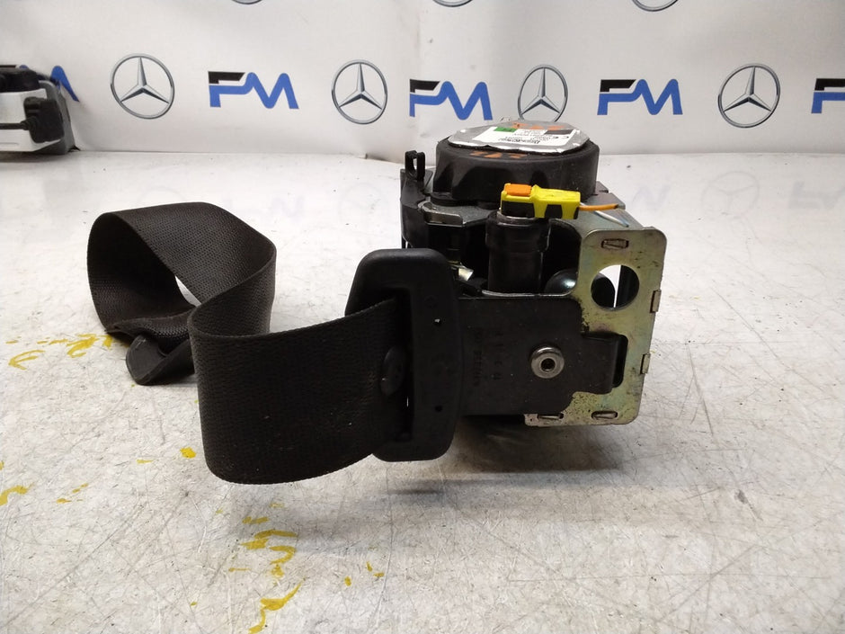MERCEDES GLE W292 COUPE DRIVERS SIDE REAR SEATBELT A2928600285 FMS390 OSR