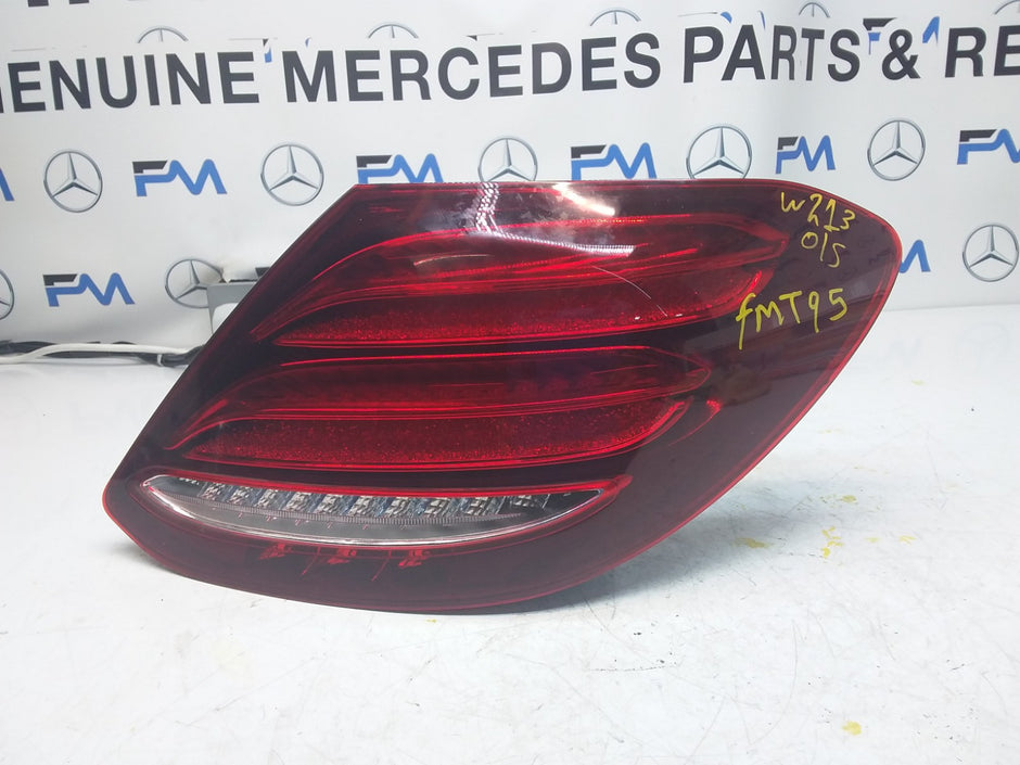 MERCEDES E-CLAZZ W213 DRIVER SIDE OS REAR TAIL LIGHT FMT95