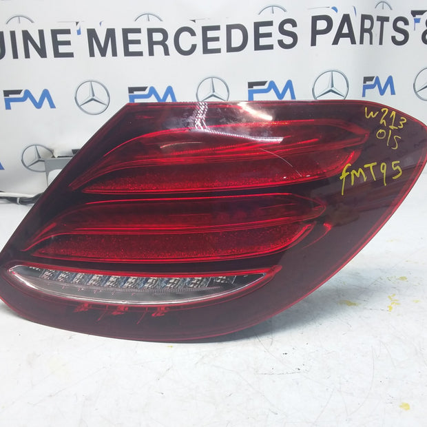 MERCEDES E-CLAZZ W213 DRIVER SIDE OS REAR TAIL LIGHT FMT95
