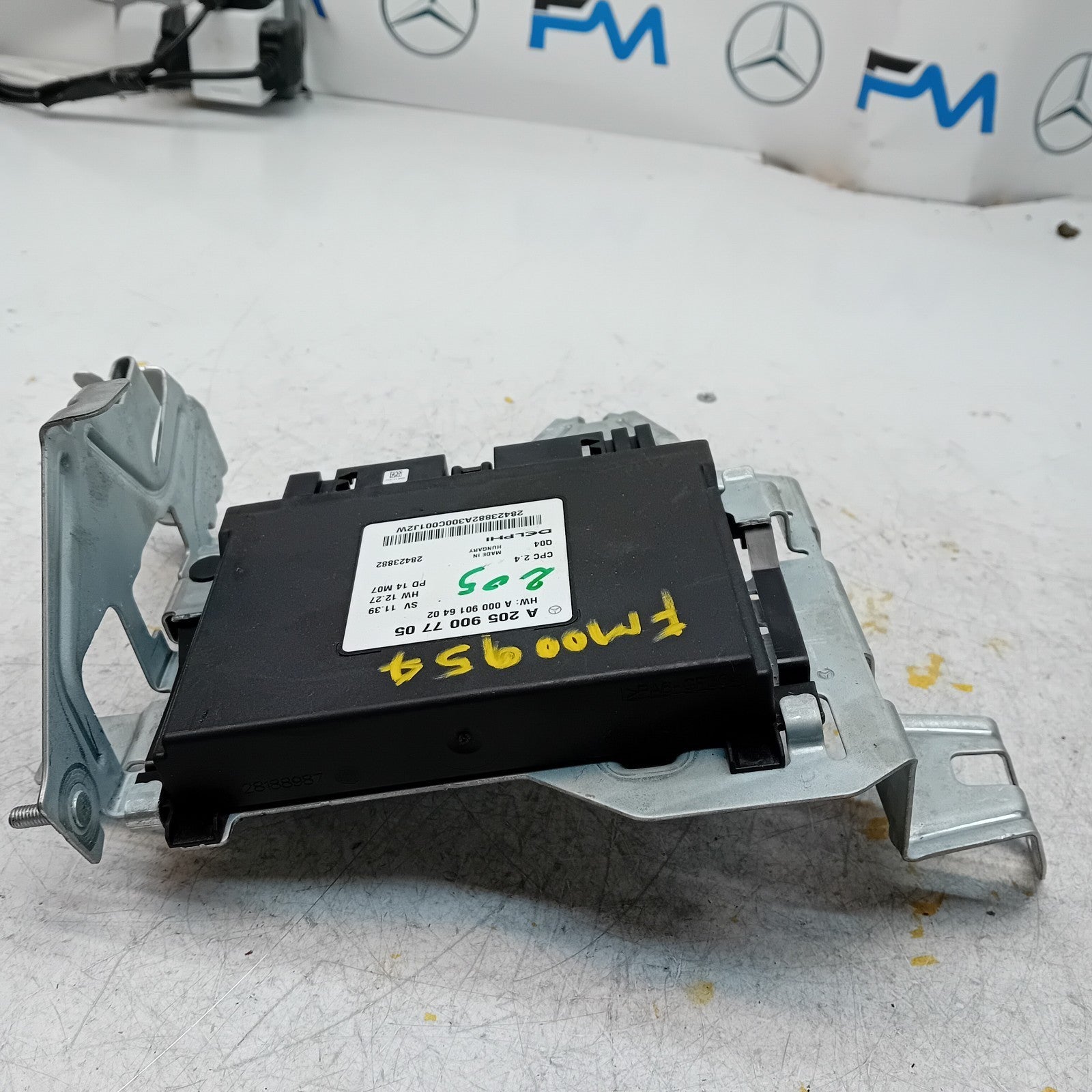 MERCEDES C-CLASS W205 GEARBOX CONTROL UNIT W205 A2059007705 FM00954