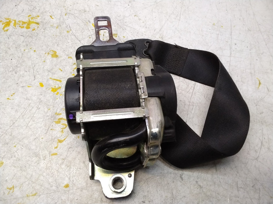 MERCEDES-BENZ C COUPE C205 W205  FRONT LEFT SEATBELT A2058601501 FMS305 NSF 