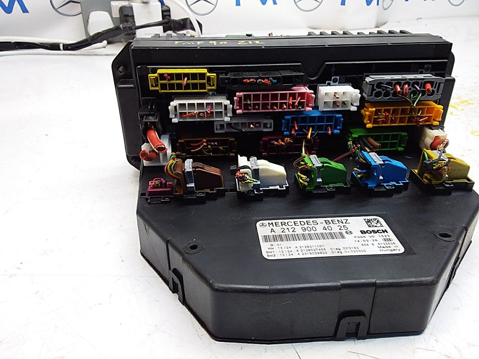 Mercedes E-CLASS W212 Fuse  Box RELAY A2129004025 FMF90