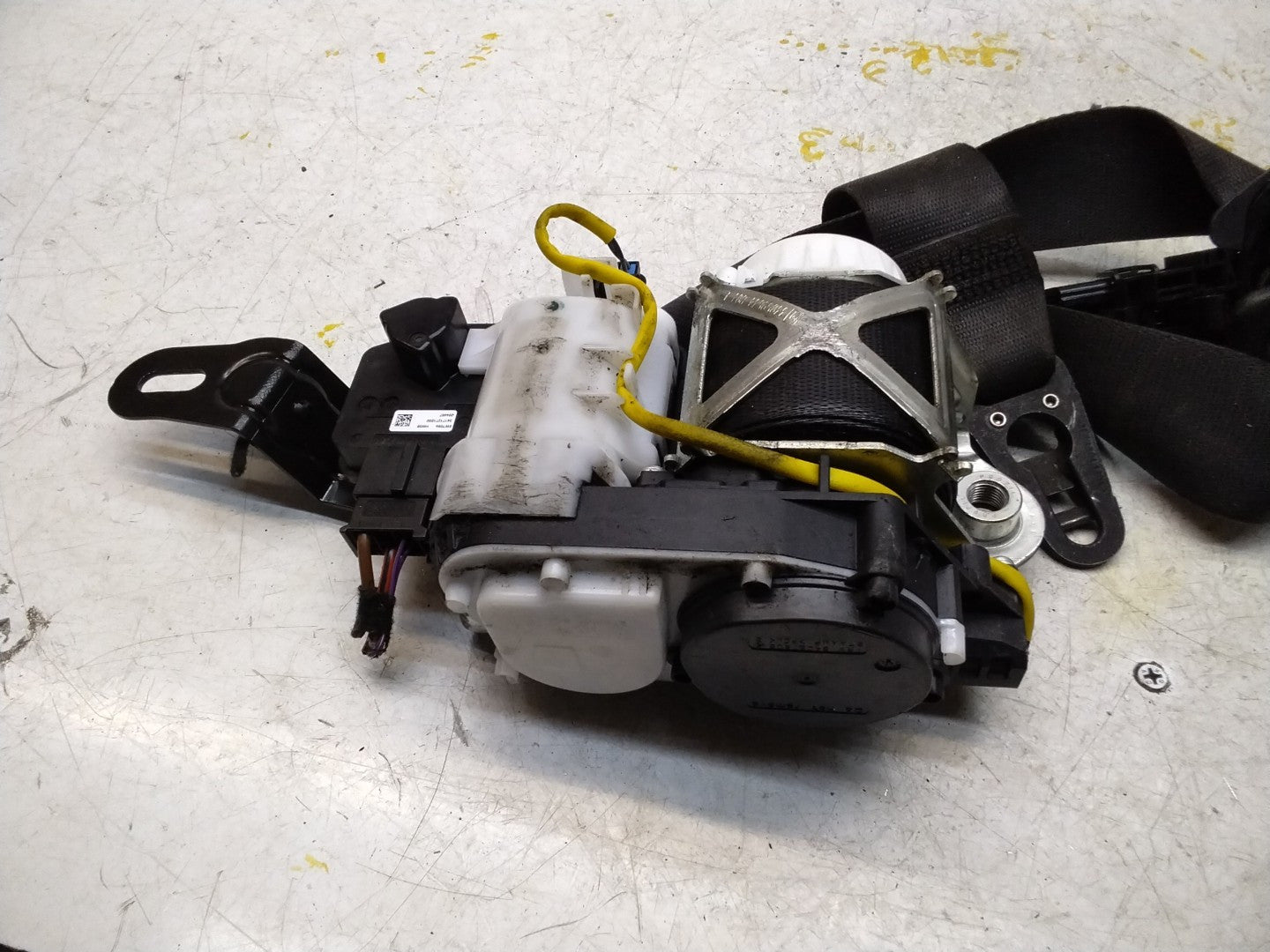 MERCEDES E-CLASS W213 DSL AUTO SEAT BELT FRONT RIGHT A2138605600 FMS426 OSF