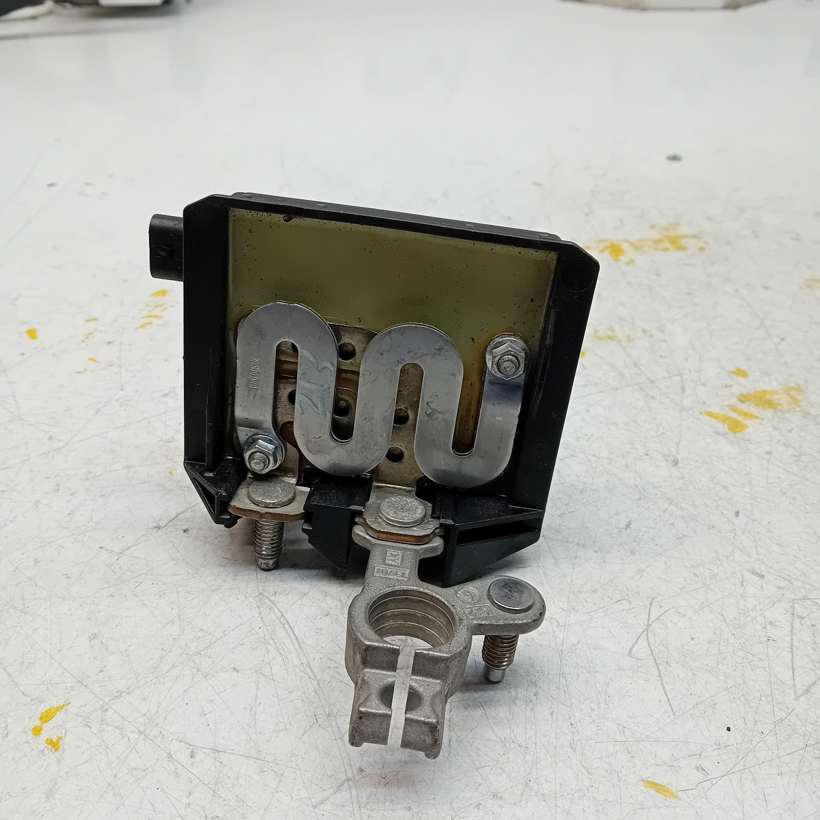 MERCEDES  C E CLASS W205 W213 NEGATIVE BATTERY CLAM TERMINAL A0009061505 FM00865