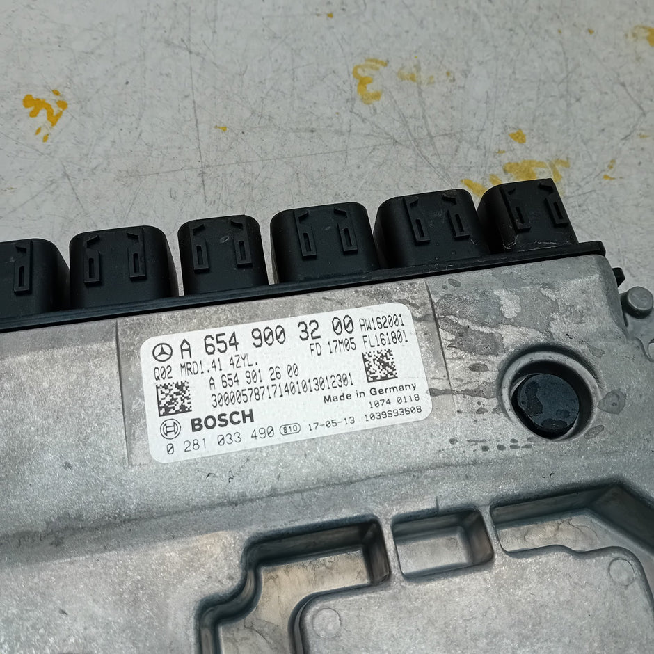 MERCEDES E-CLASS W213 ENGINE  ECU CONTROL MODULE A6549003200 FM001078