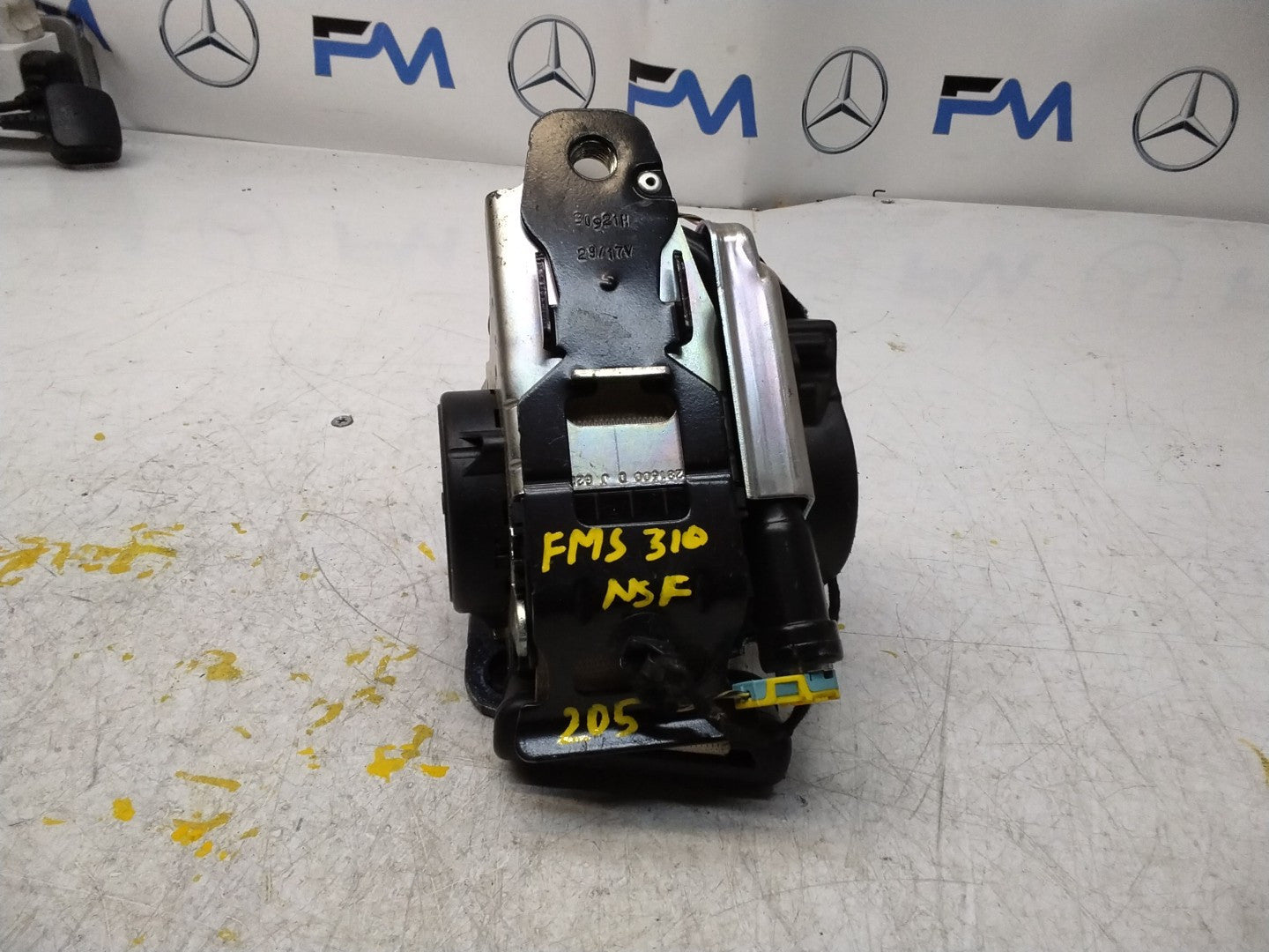 MERCEDES-BENZ C COUPE C205 W205  FRONT LEFT SEATBELT A2058601501 FMS310 NSF 