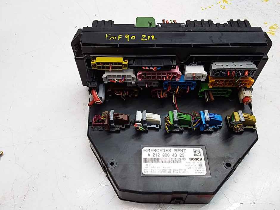 Mercedes E-CLASS W212 Fuse  Box RELAY A2129004025 FMF90
