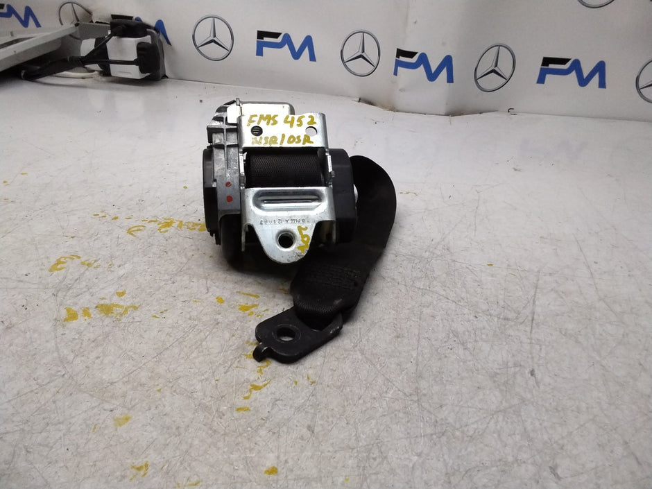 MERCEDES E CLASS SEAT BELT REAR RIGHT AND LEFT A2078602385 C207 FMS452 NSR OSR