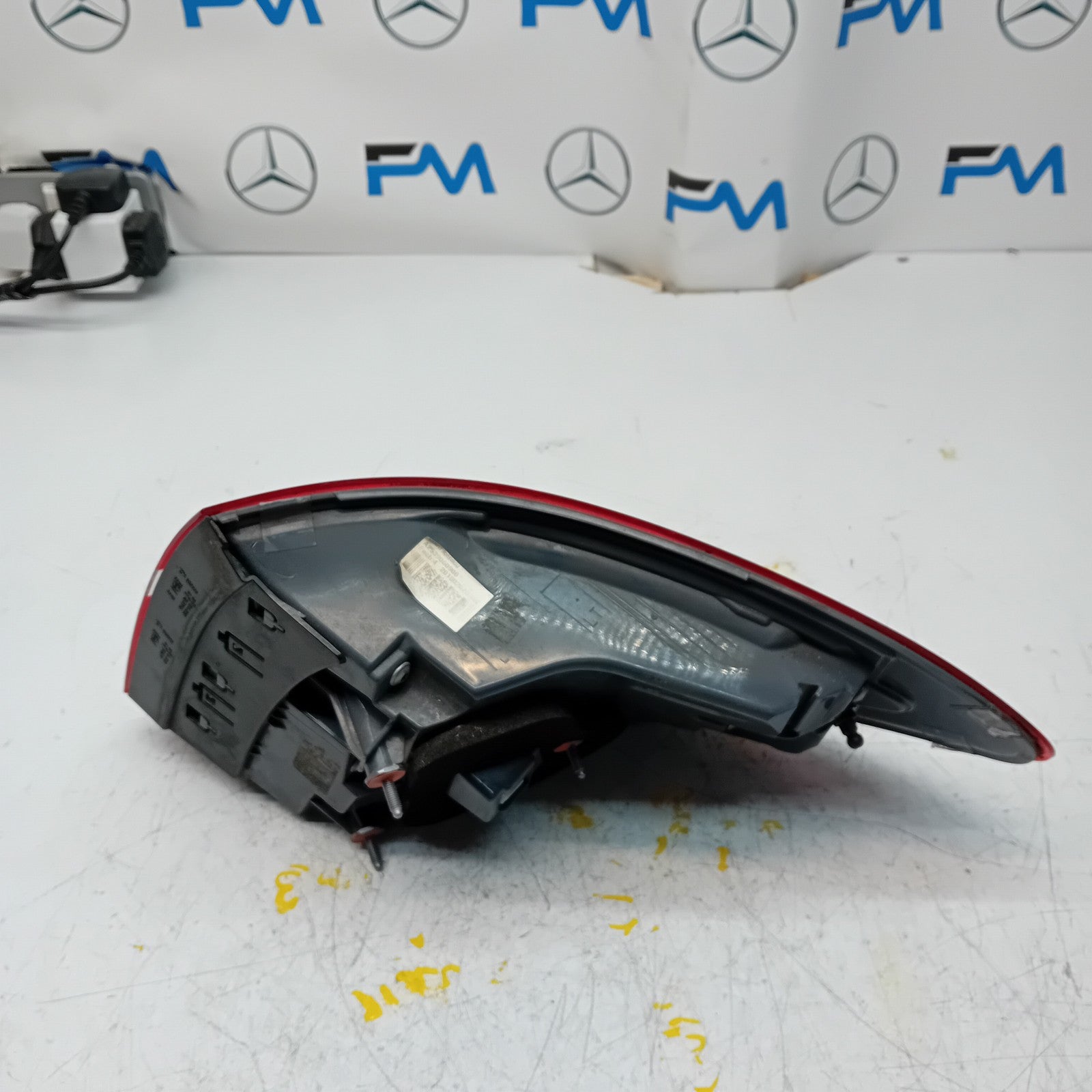 MERCEDES GLC W253 PASSENGER SIDE NS REAR TAIL LIGHT A2539060900 2016 FMT165