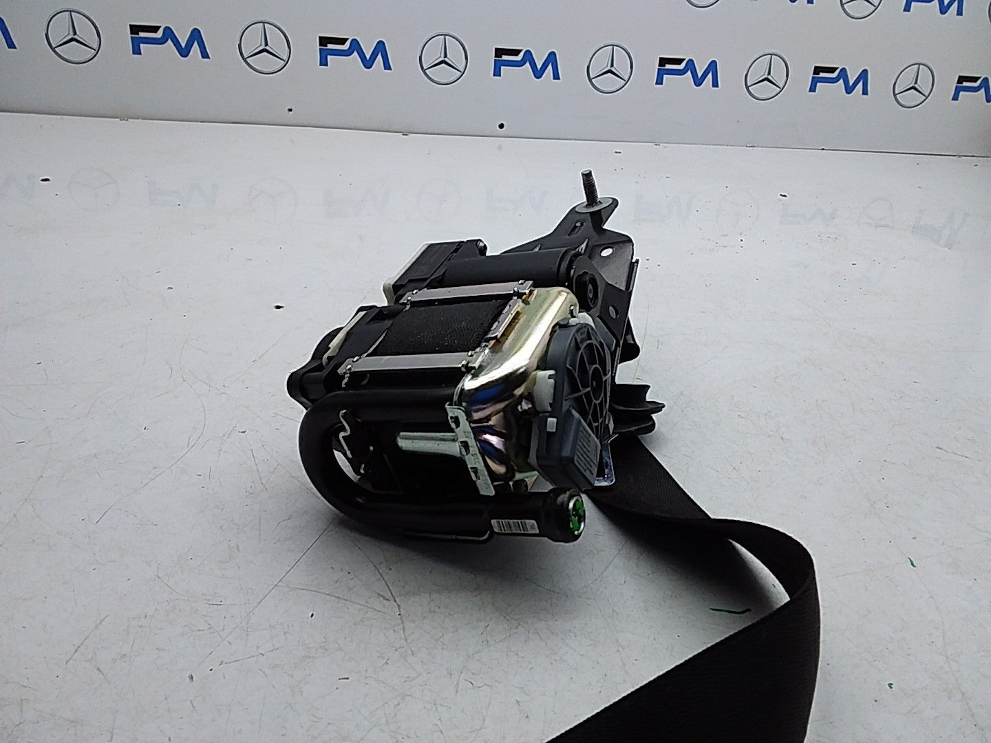 MERCEDES C-CLASS W204 SEAT BELT FRONT RIGHT DRIVER SIDE A2048601685 FMS231 OSF
