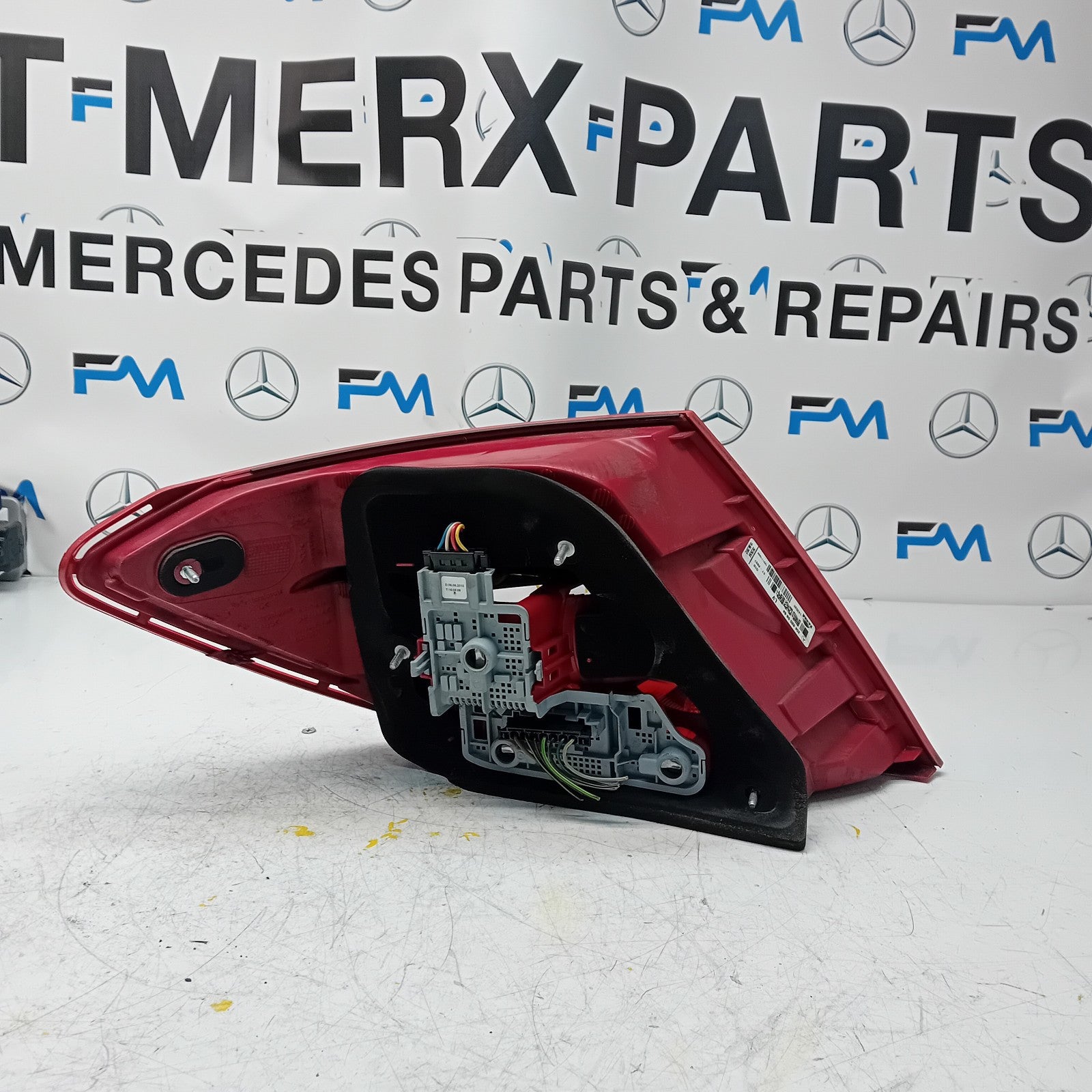 MERCEDES C-CLASS W204 DRIVER SIDE OS REAR TAIL LIGHT A2048205864 2012 FMT121