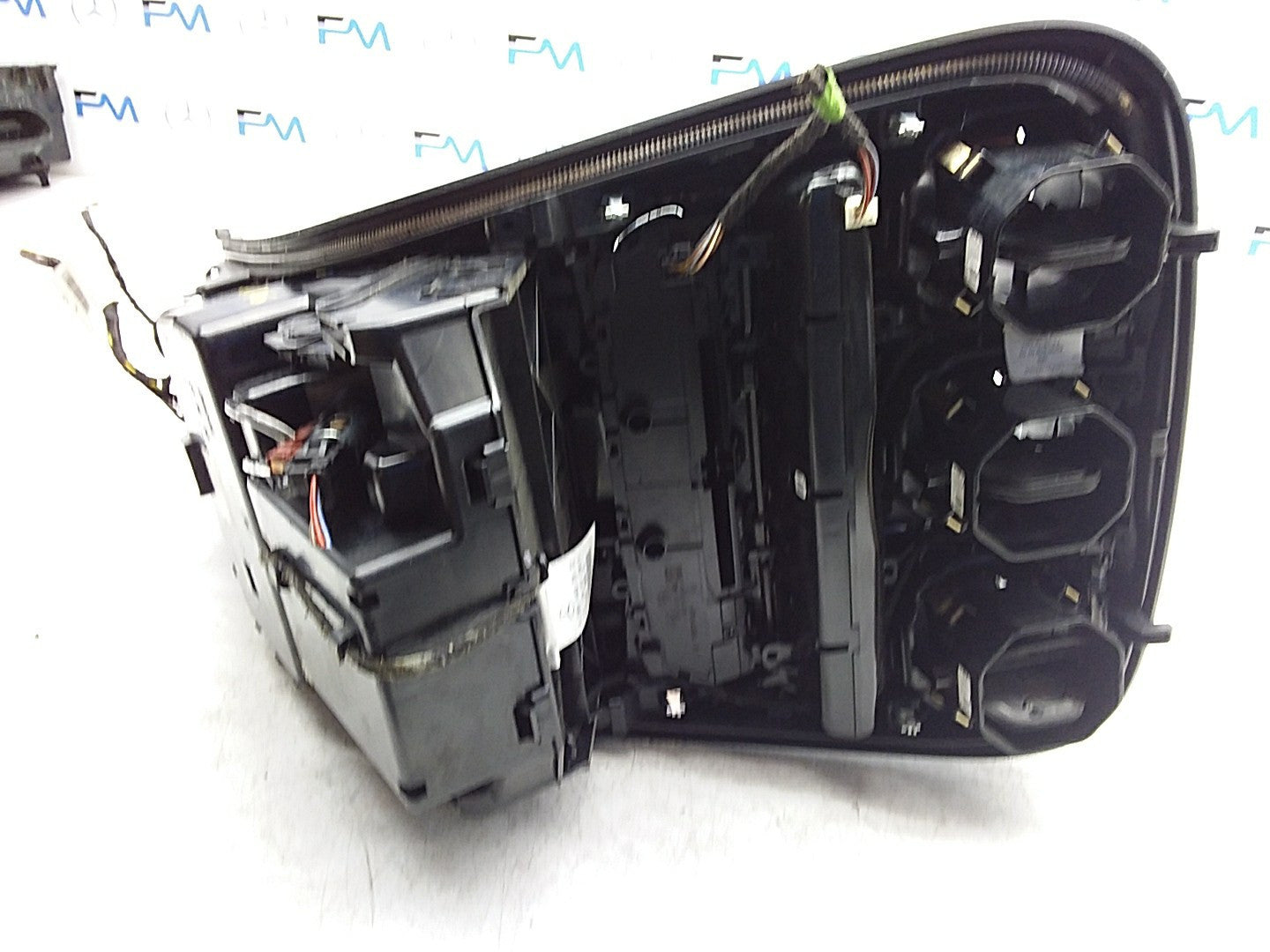 2014 ONWARDS MERCEDES C-CLASS W205 CENTRE  CONSOLE  A2054402032 FMK16