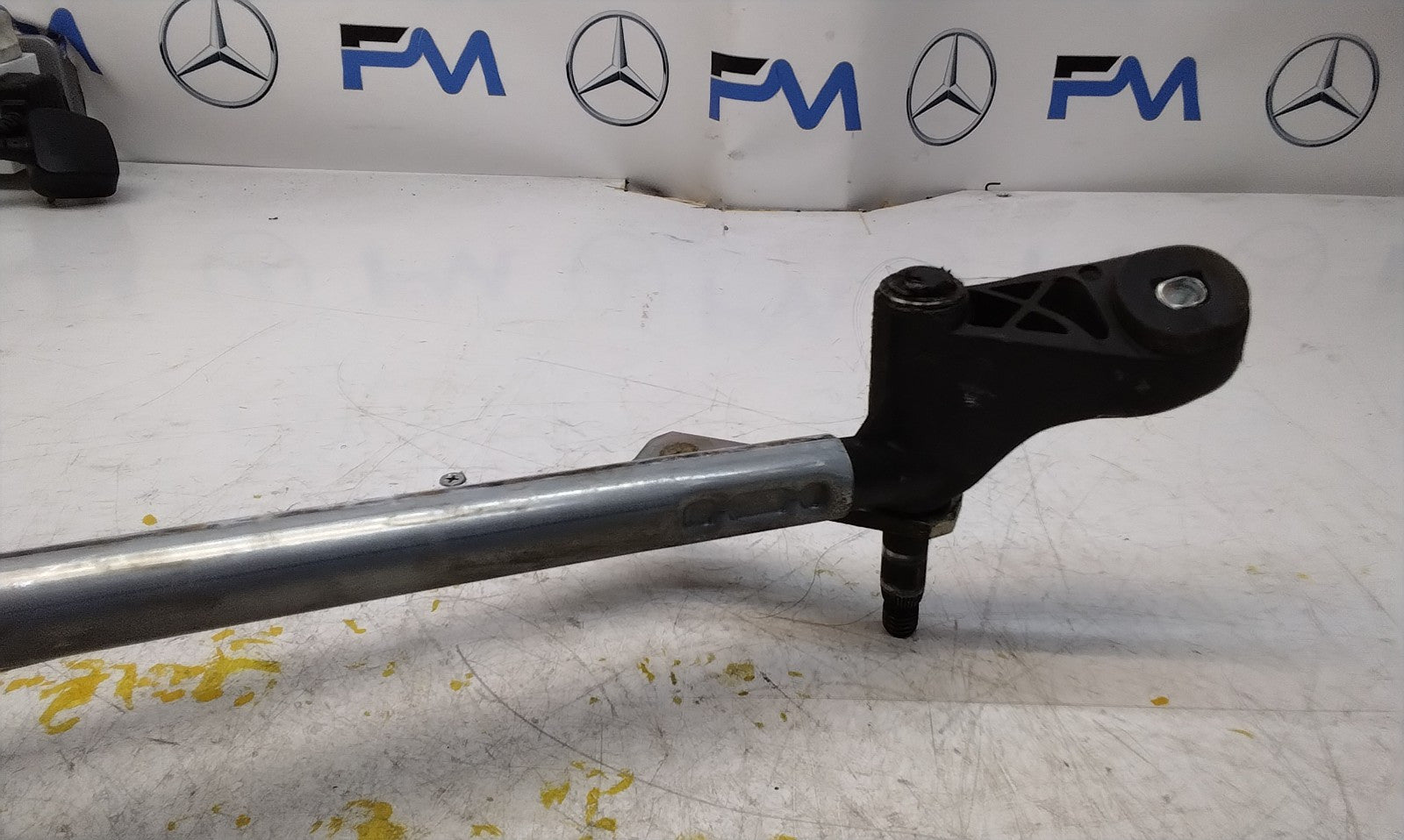 MERCEDES-BENZ A CLASS W177  FRONT WIPER MOTOR WITH LINKAGE A1779064801 FM00749