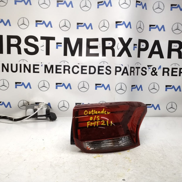 MITSUBISHI OUTLANDER DRIVER SIDE RIGHT OS REAR TAIL LIGHT FMT211 HALF LED