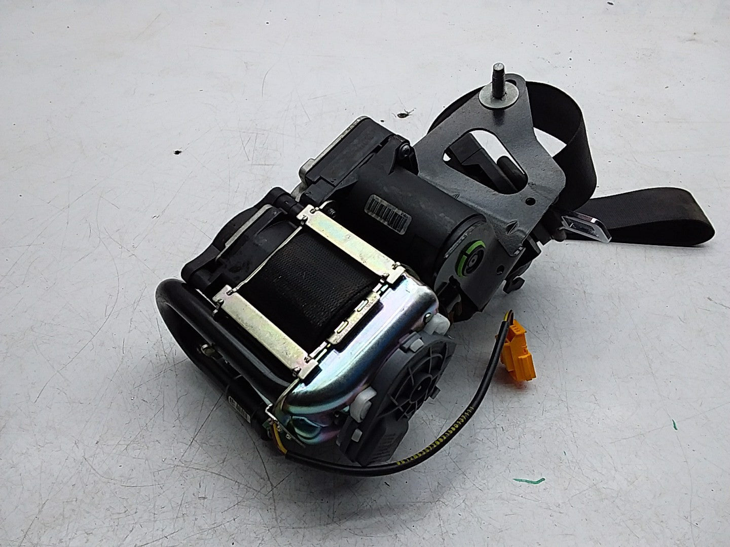 MERCEDES E-CLASS W238 SEAT BELT FRONT LEFT PASSENGER SIDE A2388602800 FMS263 NSF