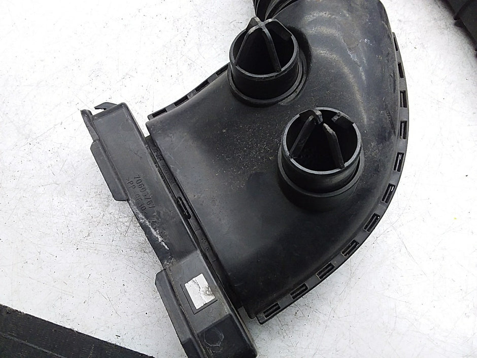 MERCEDES-BENZ E-CLASS A213 AIR INTAKE TUBE A6540940097 FMI06