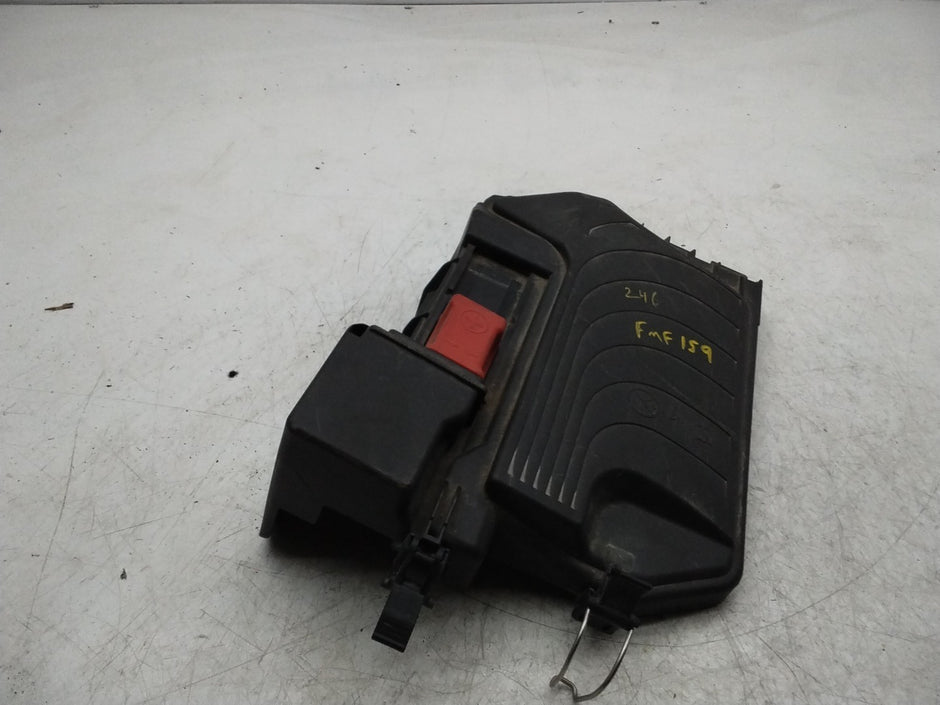 MERCEDES BENZ  B-CLASS  W246 FUSE RELAY JUNCTION BOX LID A2465400182  FMF159