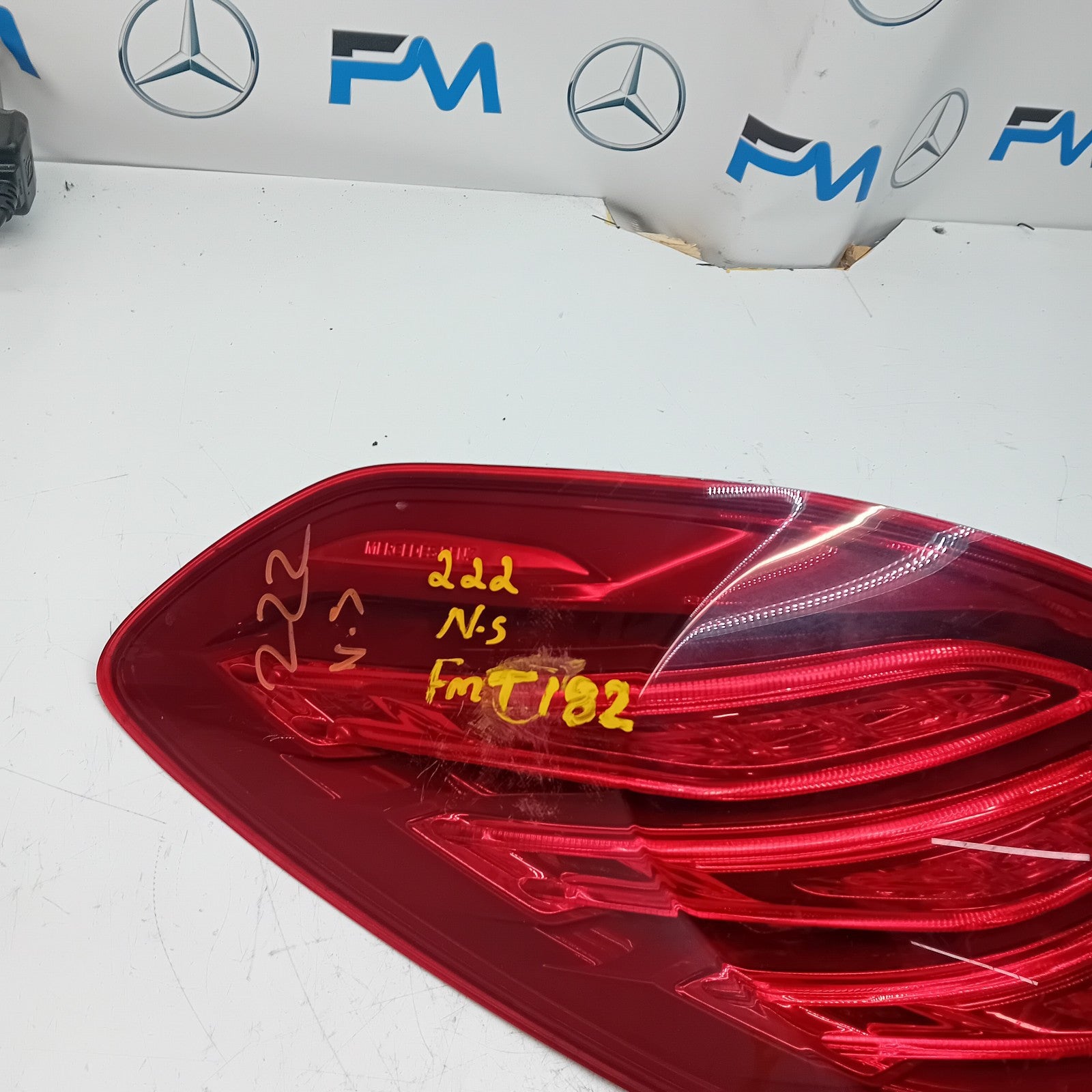 MERCEDES S-CLASS W222 PASSENGER SIDE NS REAR TAIL LIGHT FMT182 2015 A2229065401