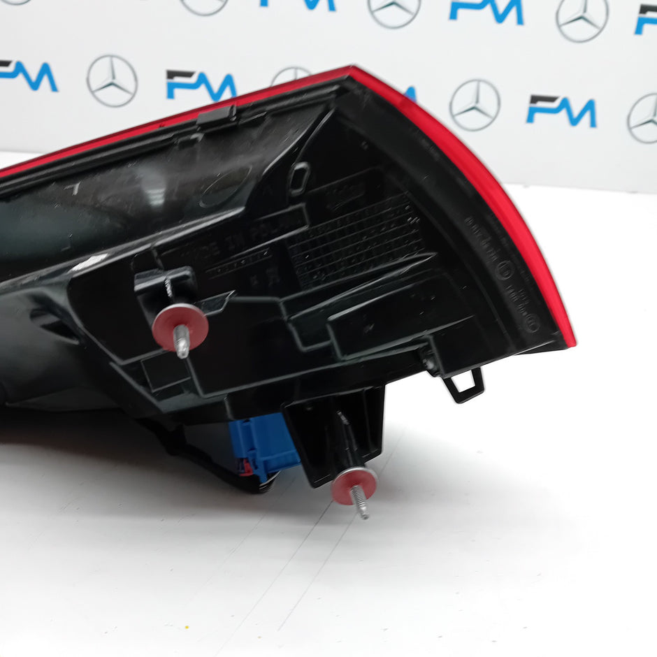 MERCEDES C-CLASS W206 DRIVER  SIDE OS REAR TAIL LIGHT FMT174 2024 A2069060401